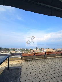 Appartamento in villa Località Chinet, Centro, Torri del Benaco