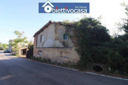 Rustico via Accattapane 49, Corropoli