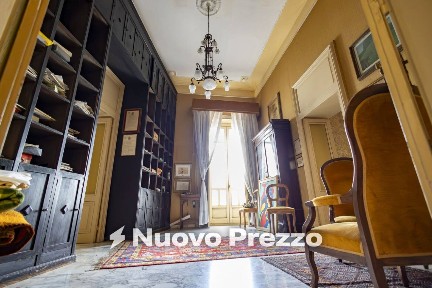 Catanzaro, Centro Storico, Discesa Cavour, 2