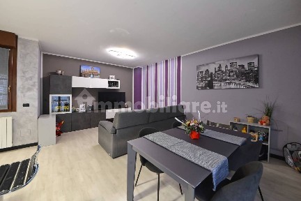 Villa a schiera via Tettamanti, Gaggino, Faloppio