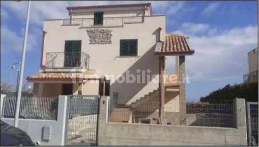 Villa all'asta piazza Santa Maria, Ferrandina
