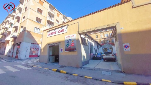 Locale commerciale in Affitto