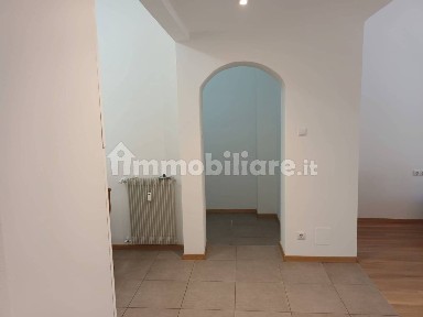 Bilocale via Giosuè Carducci, Centro, Merano