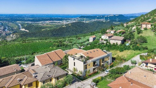 Appartamenti e Ville a schiera di nuova costruzione a Sant'Ambrogio di Valpolicella