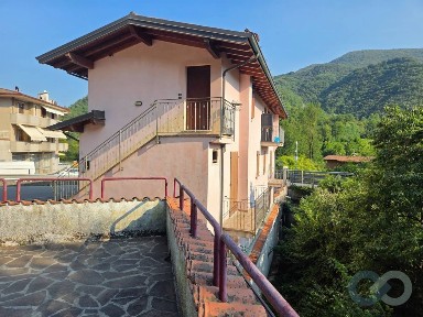 Terratetto unifamiliare 160 m², buono stato, Vallio Terme