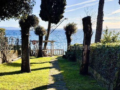 Bilocale via Guglielmo Marconi 41, Centro, Padenghe sul Garda