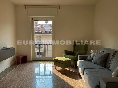 Bilocale corso Martiri della Libertà 48, Loggia - Garibaldi, Brescia