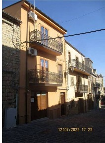 Villa all'asta via Roma 50, Aidone