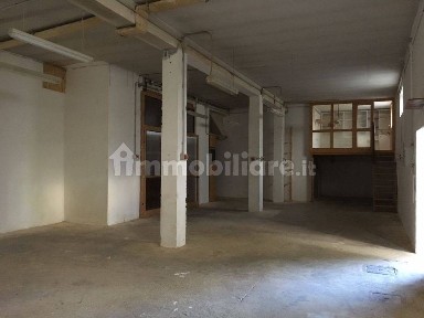 Magazzino - Deposito in Affitto