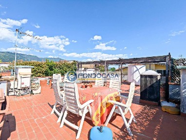 Trilocale via Pandolfino 33, Marina di Massa Centro, Massa