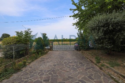 Villa unifamiliare via Trentola, Roncadello, Forlì