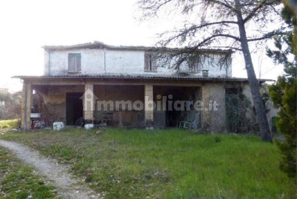 Villa all'asta Strada Prati di San Colombano, Meldola