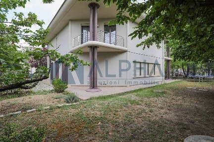 Villa unifamiliare via Schio, Ospedaletto, Forlì
