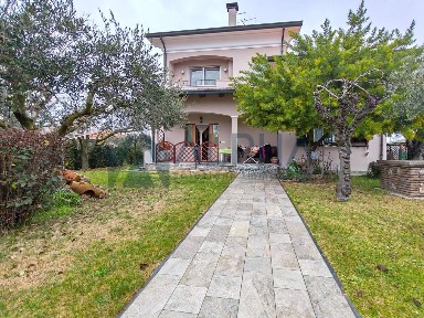 Villa bifamiliare via Fiumicino, Centro, San Mauro Pascoli
