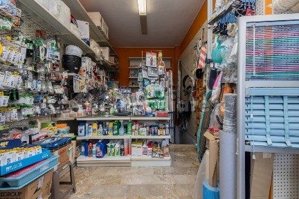 Ferramenta - Bricolage in Vendita