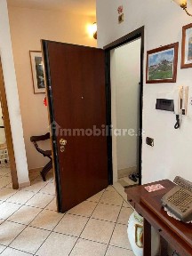 Quadrilocale via dei Priori 11, Centro Storico, Terni