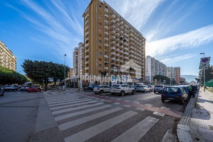 Appartamento via Don Luigi Orione 10, Montepellegrino, Palermo