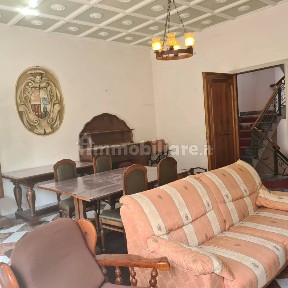 Appartamento buono stato, primo piano, Centro, Monte San Pietrangeli