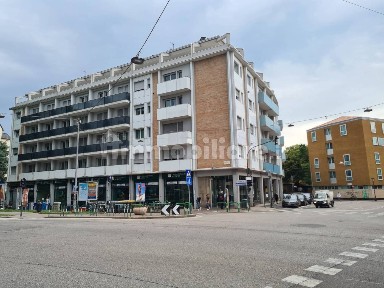 Bilocale via Paolotti 3, Portello - Ospedali, Padova