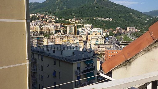 Attico via Mantova, Molassana, Genova