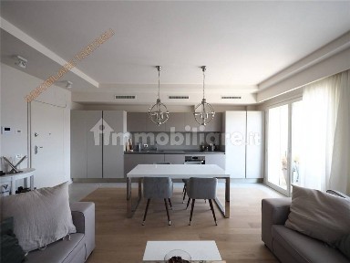 Firenze, Beccaria - Colombo, PIAZZA BECCARIA