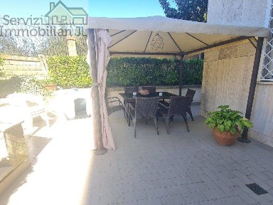 Appartamento in villa via Cassia 902, Tomba di Nerone, Roma