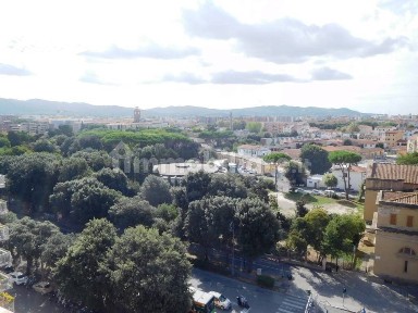 Attico viale Giosuè Carducci, Zola - Galilei, Livorno