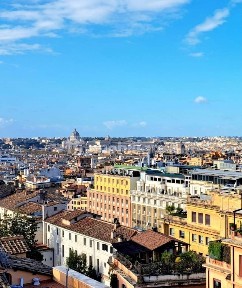 Attico salita di San Nicola da Tolentino, Barberini, Roma