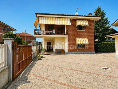 Villa bifamiliare via Don Matteo Accastello 2, Virle Piemonte