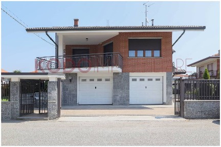Villa bifamiliare via Peschiera 5, Settimo Torinese