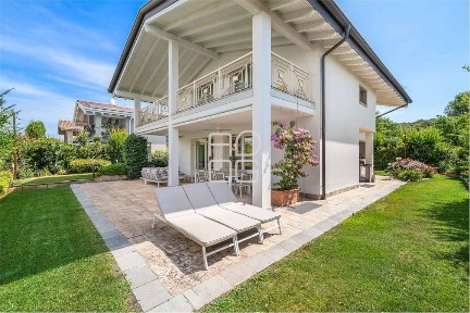 Villa unifamiliare via Malocco Sopra, 15, Lonato del Garda
