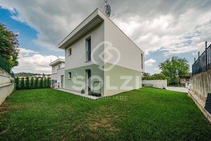 Villa bifamiliare, nuova, 184 m², Centro, Botticino