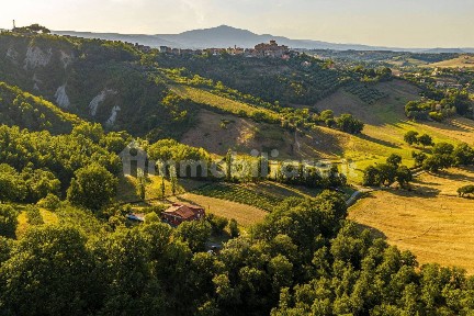 Casa colonica Contrada Della Piaggia, Fabro