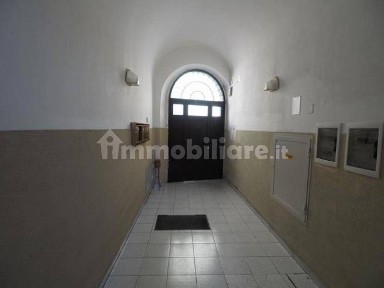 Monolocale buono stato, secondo piano, San Giacomo, Trieste