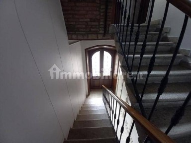 Bilocale buono stato, quarto piano, Città Vecchia, Trieste