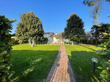 Villa unifamiliare, ottimo stato, 217 m², Feriole, Abano Terme