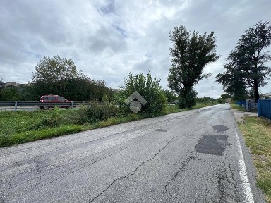 Spello, Porzione di capannone Via Giuseppe di Vittorio