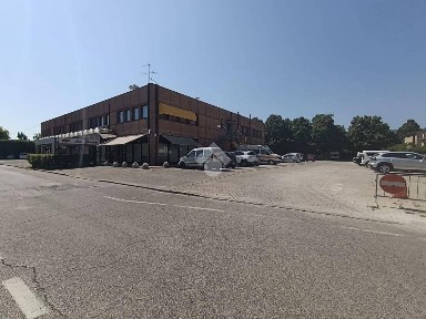 Magazzino - Deposito in Affitto
