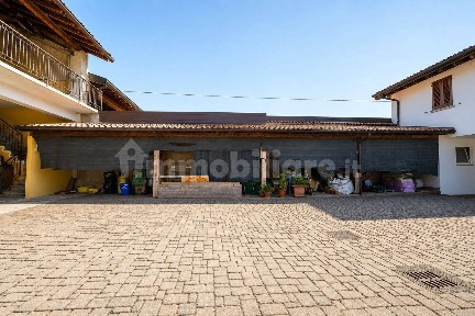 Cascina, da ristrutturare, 277 m², Cazzago San Martino
