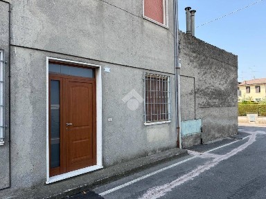 Casa colonica via Forni 46, Castelletto, Leno