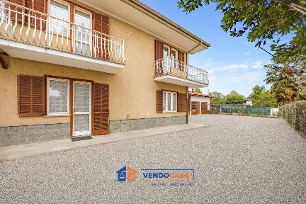 Villa bifamiliare Strada Cavallotta 2, Centro, Savigliano