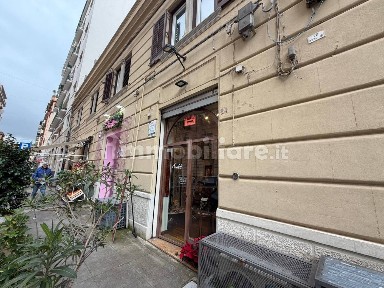 Locale commerciale in Affitto