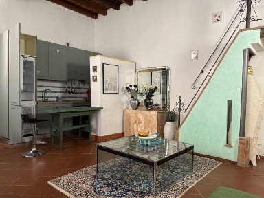 Trilocale via Borgo di Sotto 3, Centro Storico, Ferrara