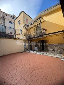 Villa unifamiliare via Montecorvino, Centro Storico, Catanzaro