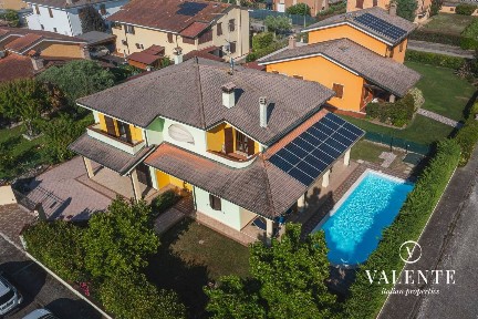 Villa unifamiliare via della Fornace 10, Centro, Quistello