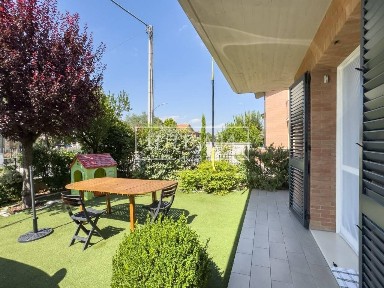 Villa a schiera via 13 Novembre 1944, Roncadello, Forlì
