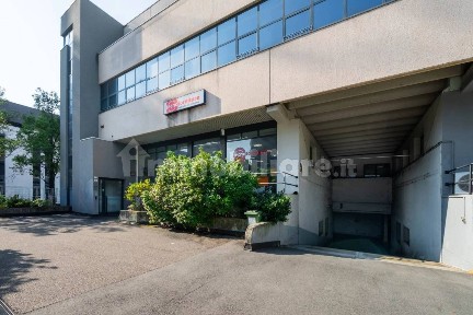 Locale commerciale in Affitto