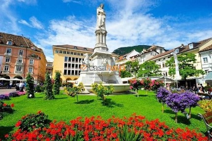 Locale commerciale in Affitto