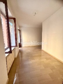 Quadrilocale via Pelletta, Centro Storico, Asti