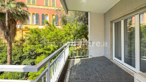 Quadrilocale ottimo stato, terzo piano, Centro Storico, Sanremo